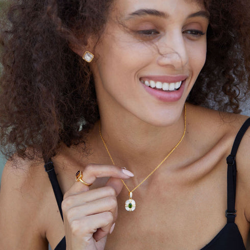 Green Gemstone White Shell Pendant Drop Necklace